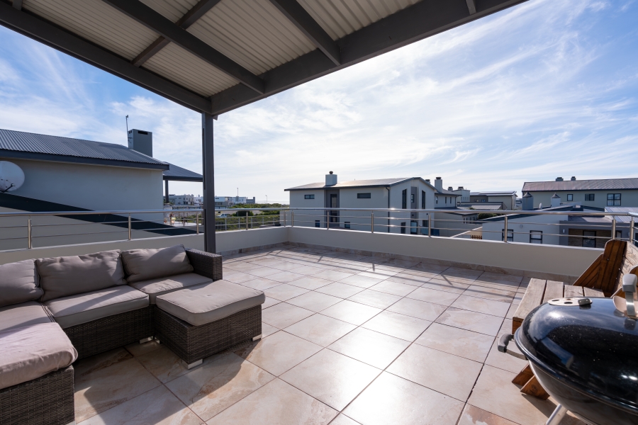 4 Bedroom Property for Sale in Sunset Estate Western Cape